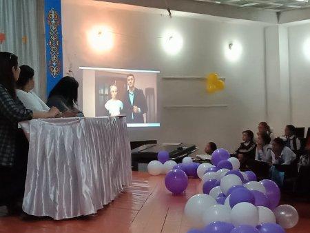 "Сана-сезім" әйелдер бастамалары құқықтық орталығының өкілі Агманова Эльнараның қатысуымен өткен "Қыз болашағы  -  ел болашағы" атты қыз балалармен ке